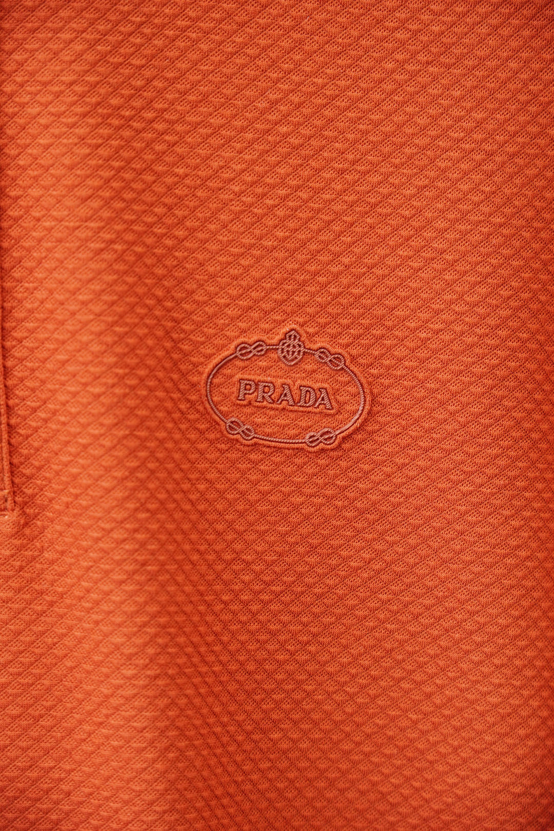 Prada普拉达/2025秋冬系列上新✨ 长袖Polo 衬衫，奢华经典元素设计！采用舒适透气针织面料🔥属