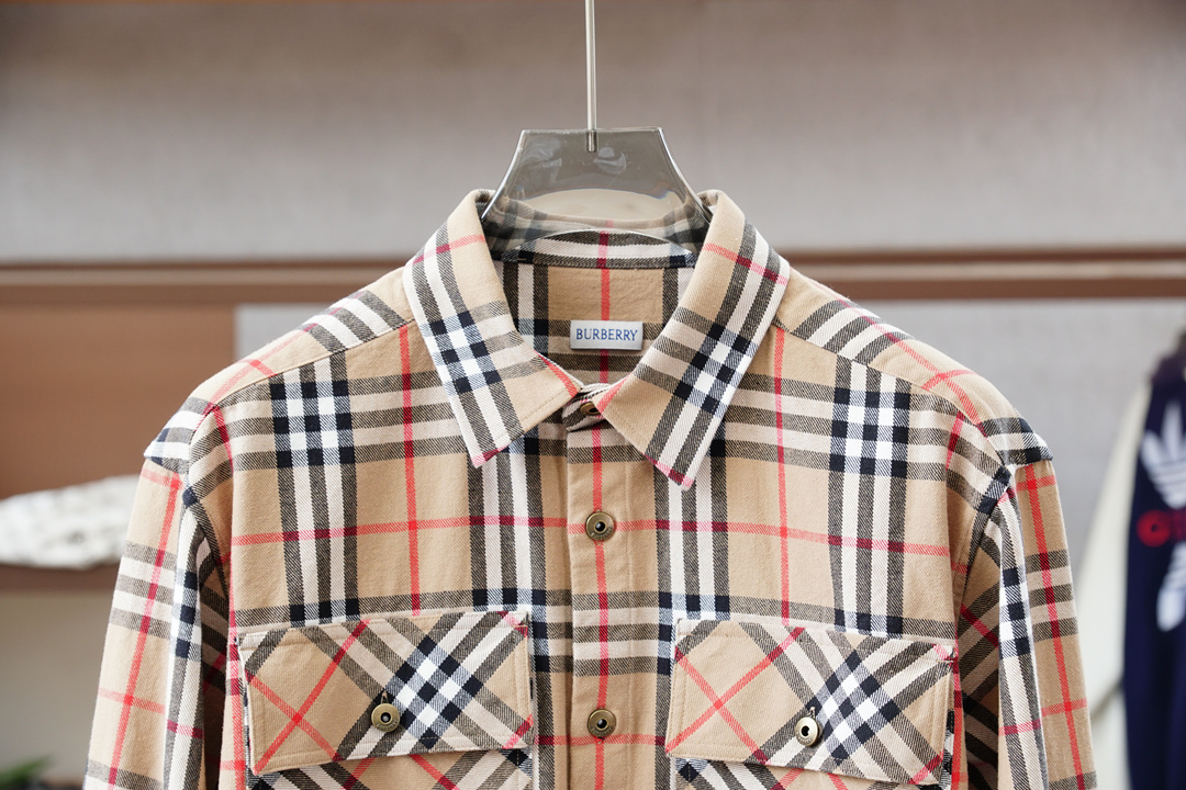 BBR 巴宝莉/2025秋冬系列上新🍎巴宝莉BBR梭织格子夹克外套 纯棉多色纱线定染，对版制作新款梭织面