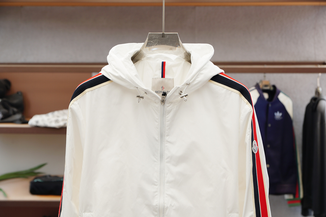 蒙口-秋冬新款系列#🍂开启秋冬穿搭新玩法，秋冬新款外套2025最新系列，经典的100%聚酯纤维材质，提花