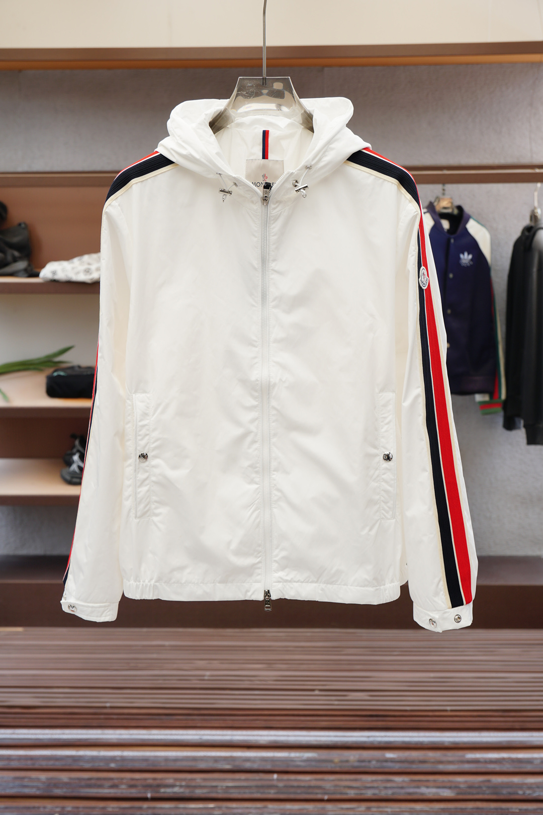 蒙口-秋冬新款系列#🍂开启秋冬穿搭新玩法，秋冬新款外套2025最新系列，经典的100%聚酯纤维材质，提花