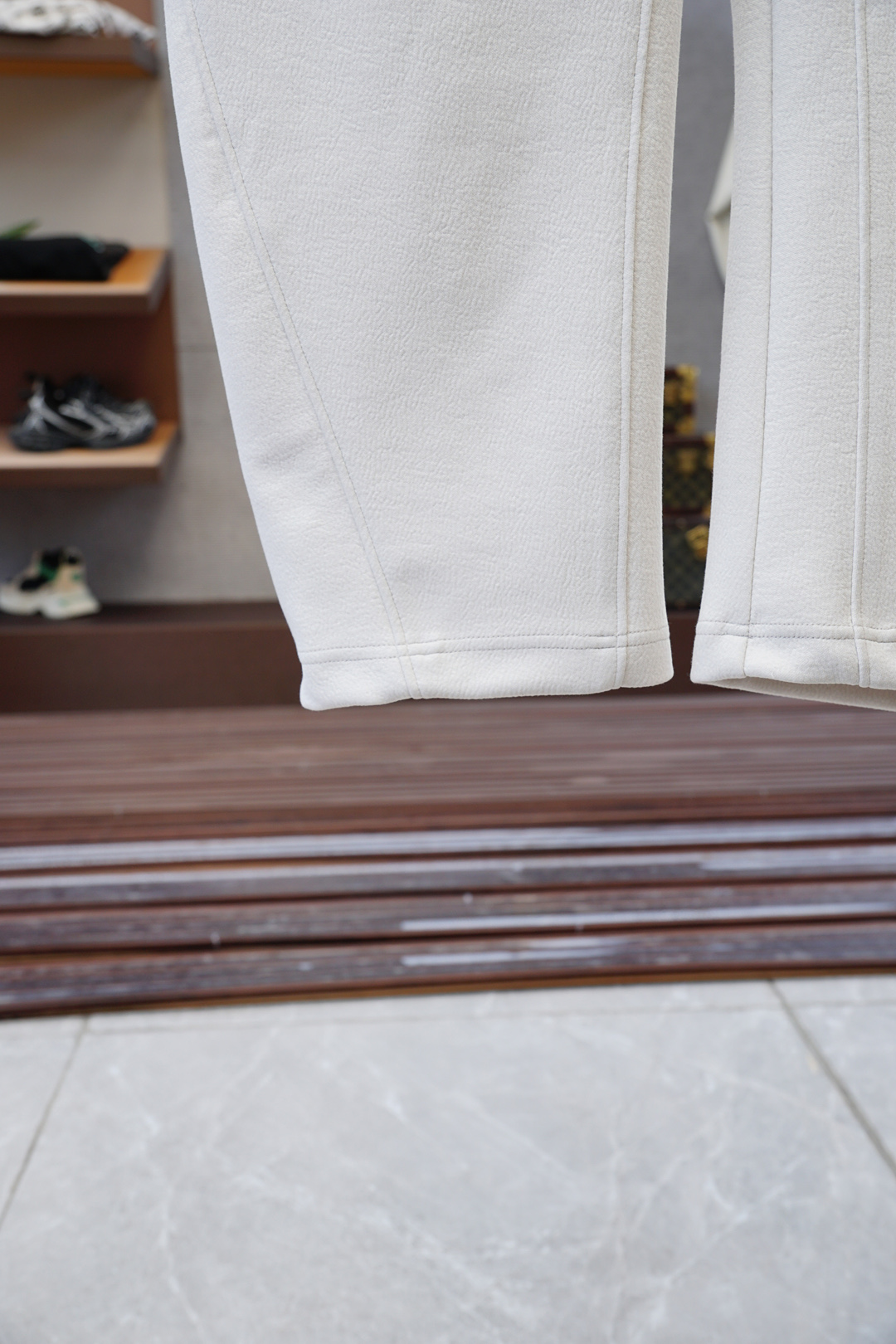 Fendi芬迪，2025、秋冬新款香蕉裤，弯刀裤、最新裤型，超级修饰身材，码数M-3XL，进口超细棉➕氨