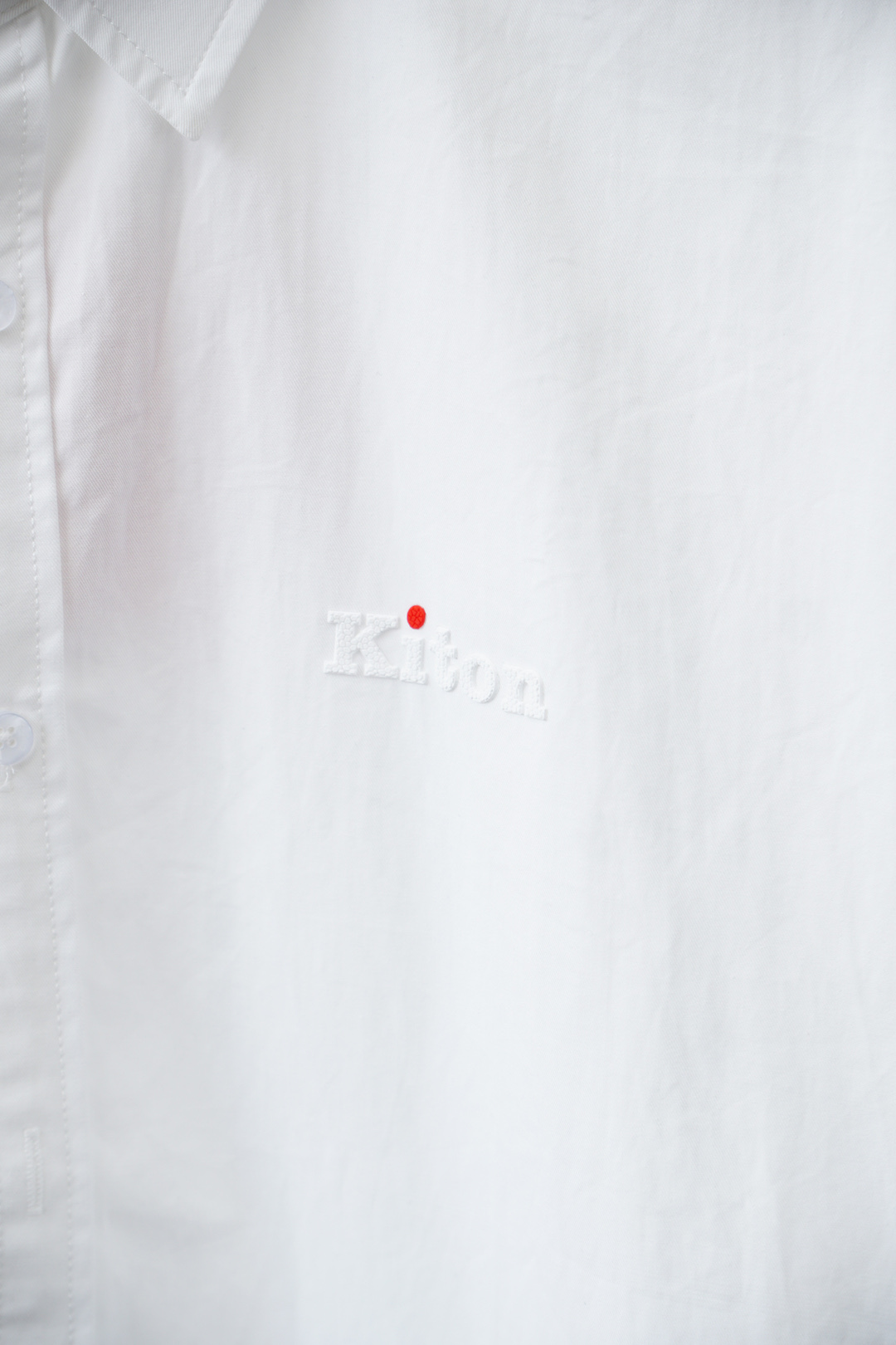 Kiton 奇顿/🍎2025新品 专柜在售 时尚高端男装衬衣，纯白色设计干净利落整洁，董事长精英必备系列