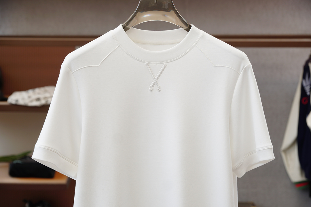 Dior迪奥🍐高级成衣 2025秋冬打底系列！熟男 轻熟男 最爱款式 最经典净色通勤百搭帅气的圆领短袖打