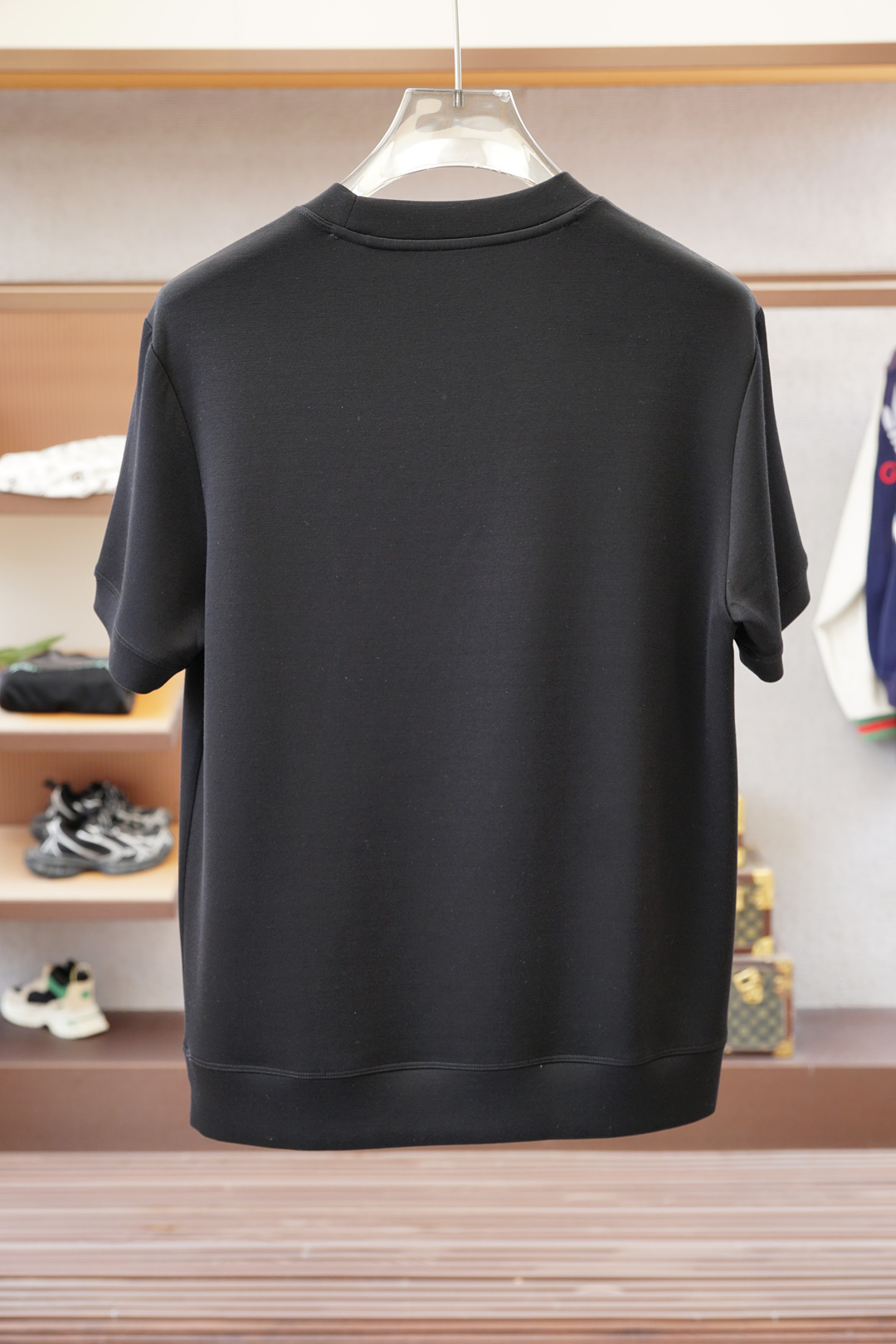 Dior迪奥🍐高级成衣 2025秋冬打底系列！熟男 轻熟男 最爱款式 最经典净色通勤百搭帅气的圆领短袖打