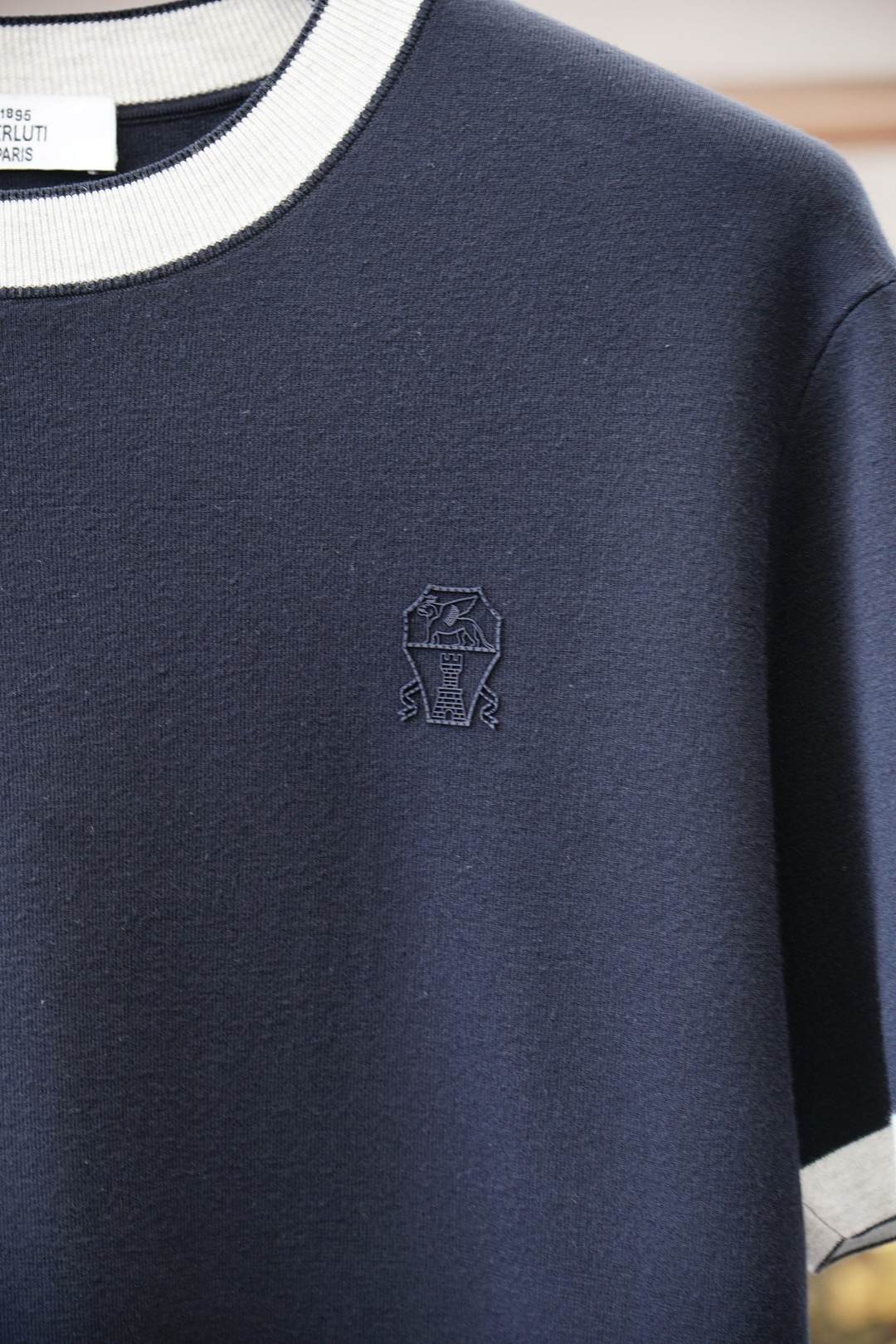 布鲁提，🍐高级成衣 2025秋冬打底系列！熟男 轻熟男 最爱款式 最经典净色通勤百搭帅气的圆领短袖打底衫