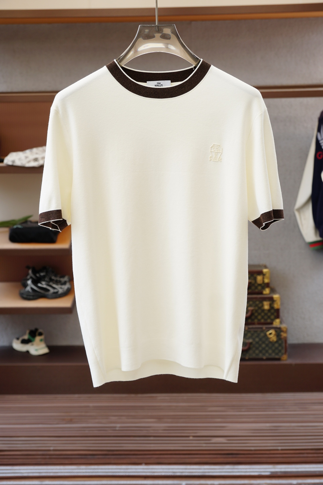 布鲁提，🍐高级成衣 2025秋冬打底系列！熟男 轻熟男 最爱款式 最经典净色通勤百搭帅气的圆领短袖打底衫