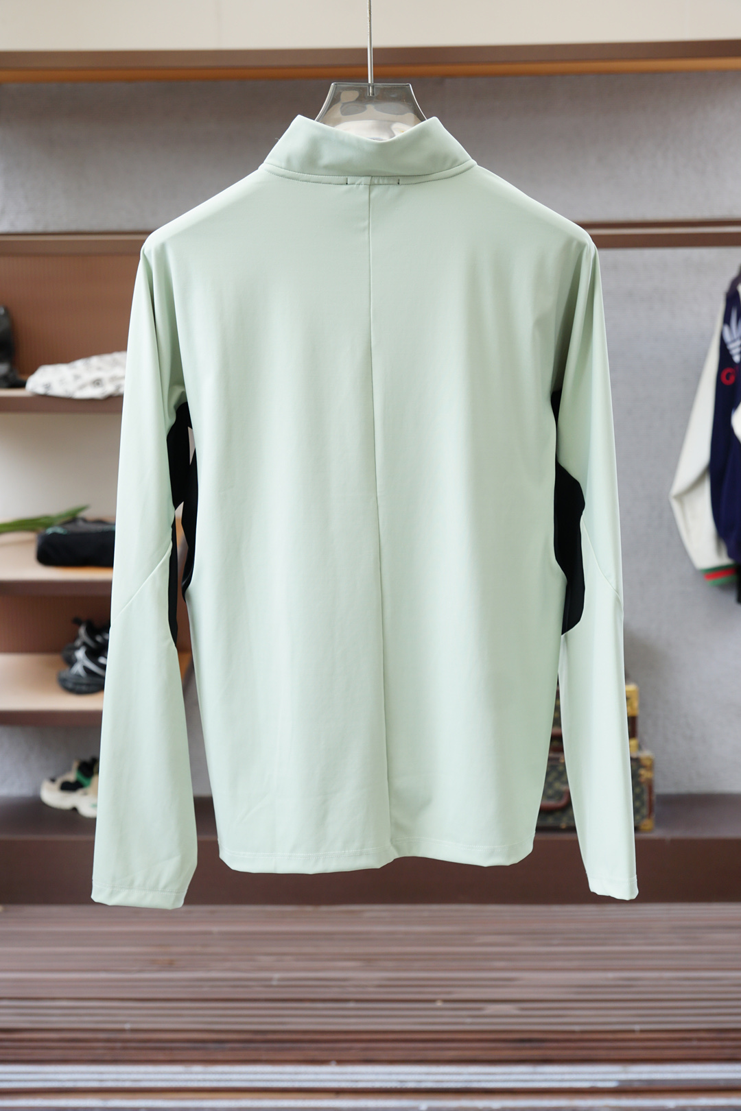 迪桑特-2025秋冬系列上新💐 长袖Polo 衬衫，奢华经典元素设计！采用舒适透气针织面料🔥属于入柜级别