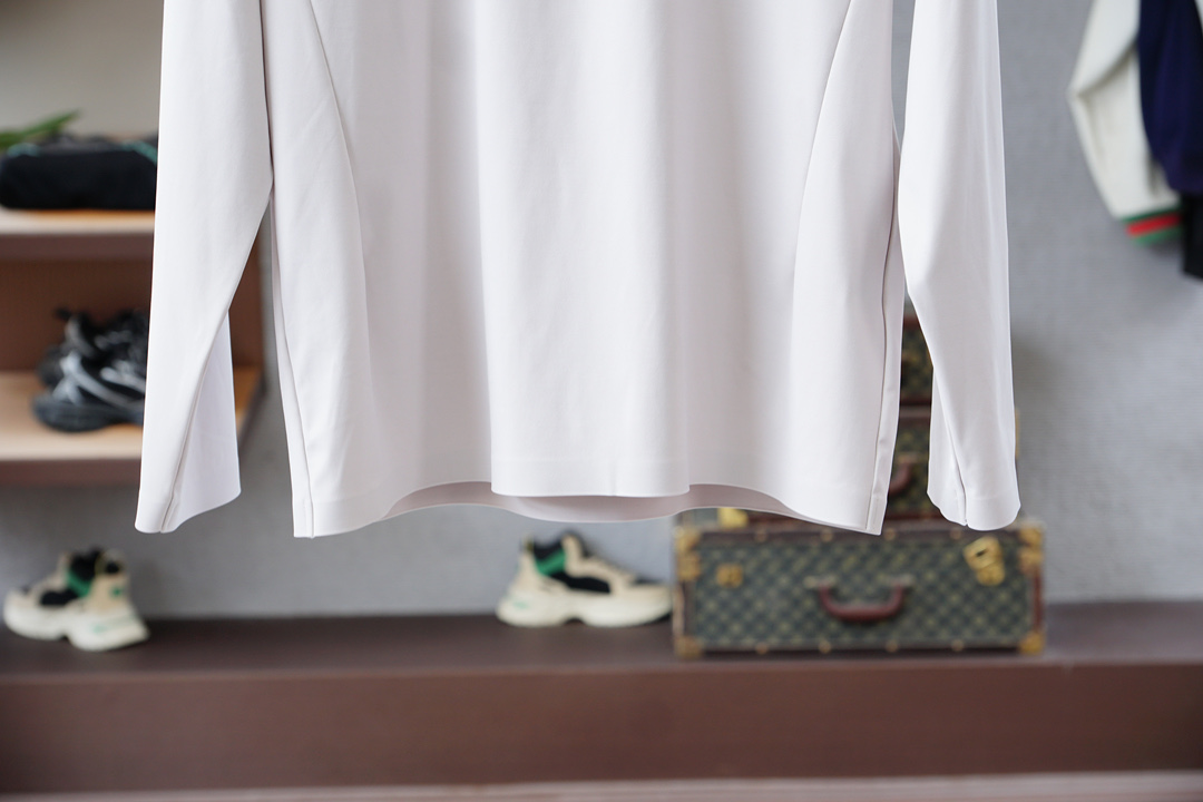 迪桑特-2025秋冬系列上新💐 长袖Polo 衬衫，奢华经典元素设计！采用舒适透气针织面料🔥属于入柜级别