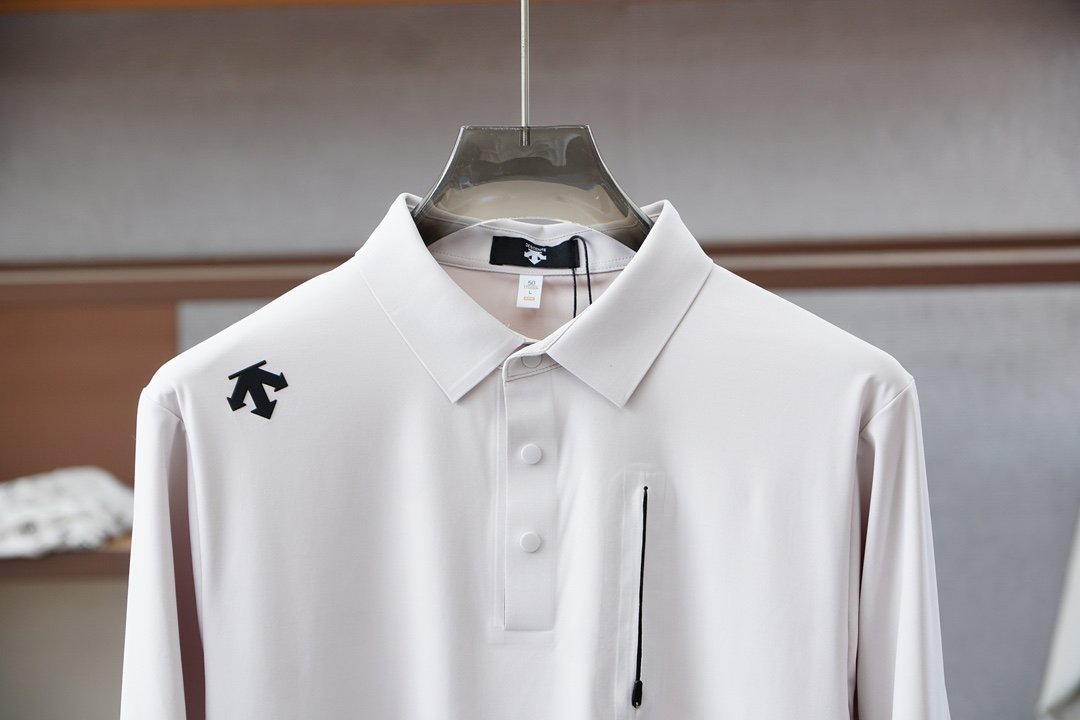 迪桑特-2025秋冬系列上新💐 长袖Polo 衬衫，奢华经典元素设计！采用舒适透气针织面料🔥属于入柜级别