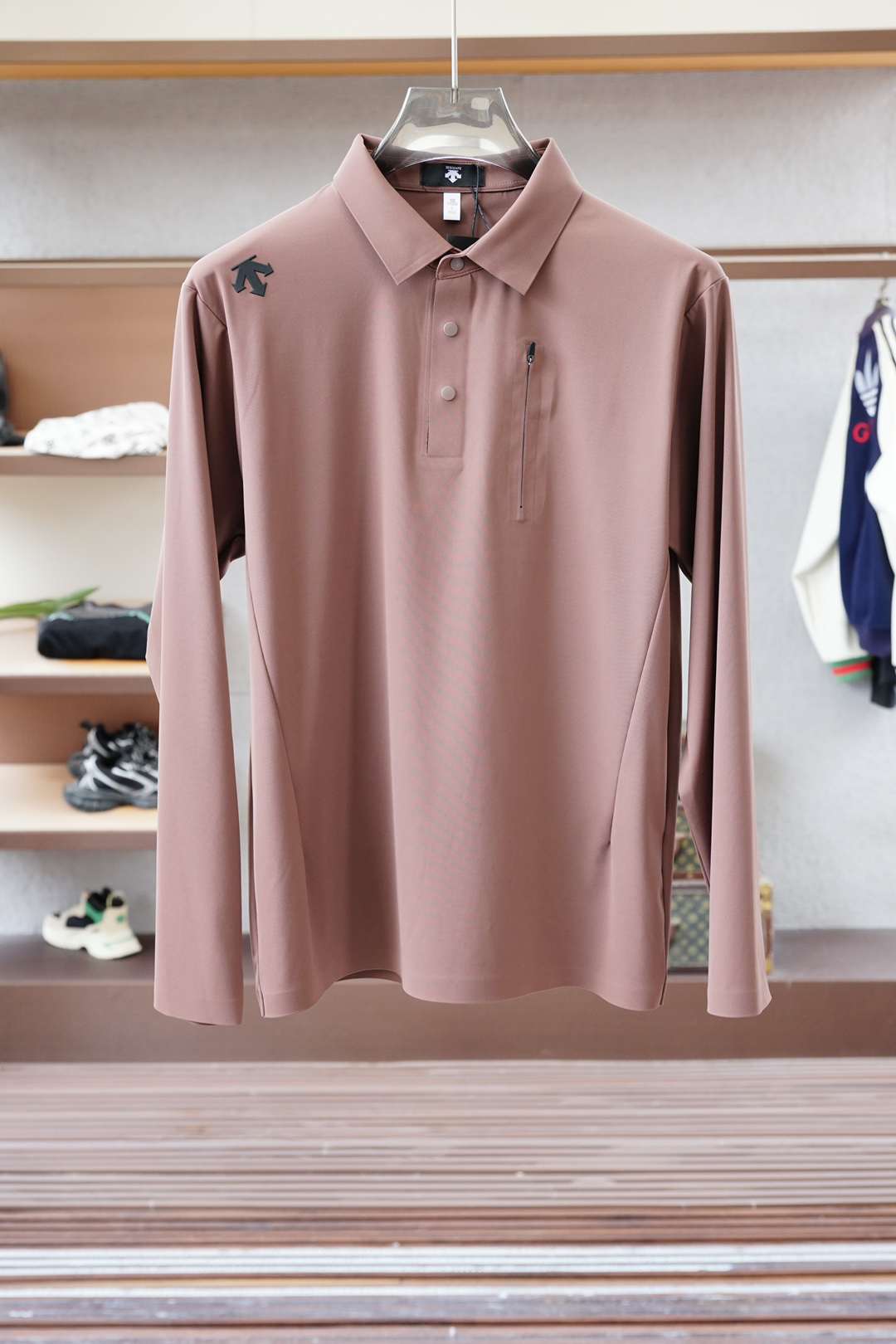 迪桑特-2025秋冬系列上新💐 长袖Polo 衬衫，奢华经典元素设计！采用舒适透气针织面料🔥属于入柜级别