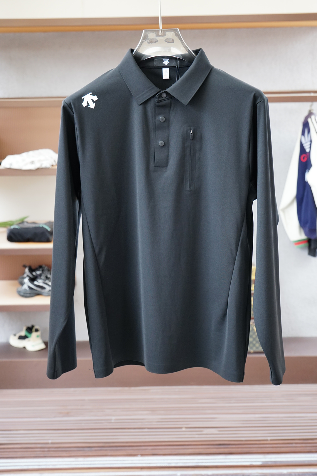 迪桑特-2025秋冬系列上新💐 长袖Polo 衬衫，奢华经典元素设计！采用舒适透气针织面料🔥属于入柜级别