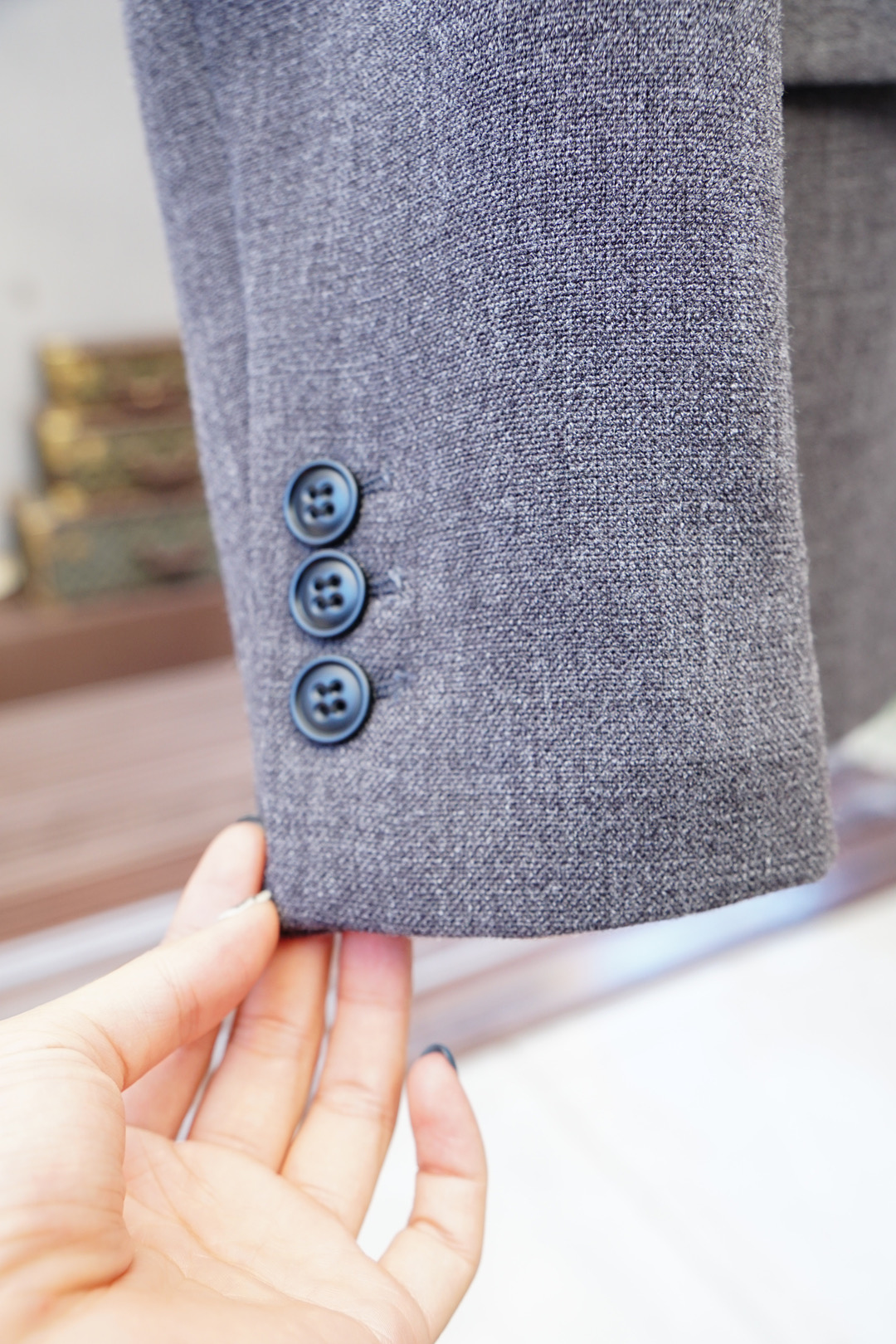 TB顶级品质 秋季新款经典TB标志男士西装薄款夹克外套，品牌经典设计元素！既不单调也不复杂,恰到好处的展