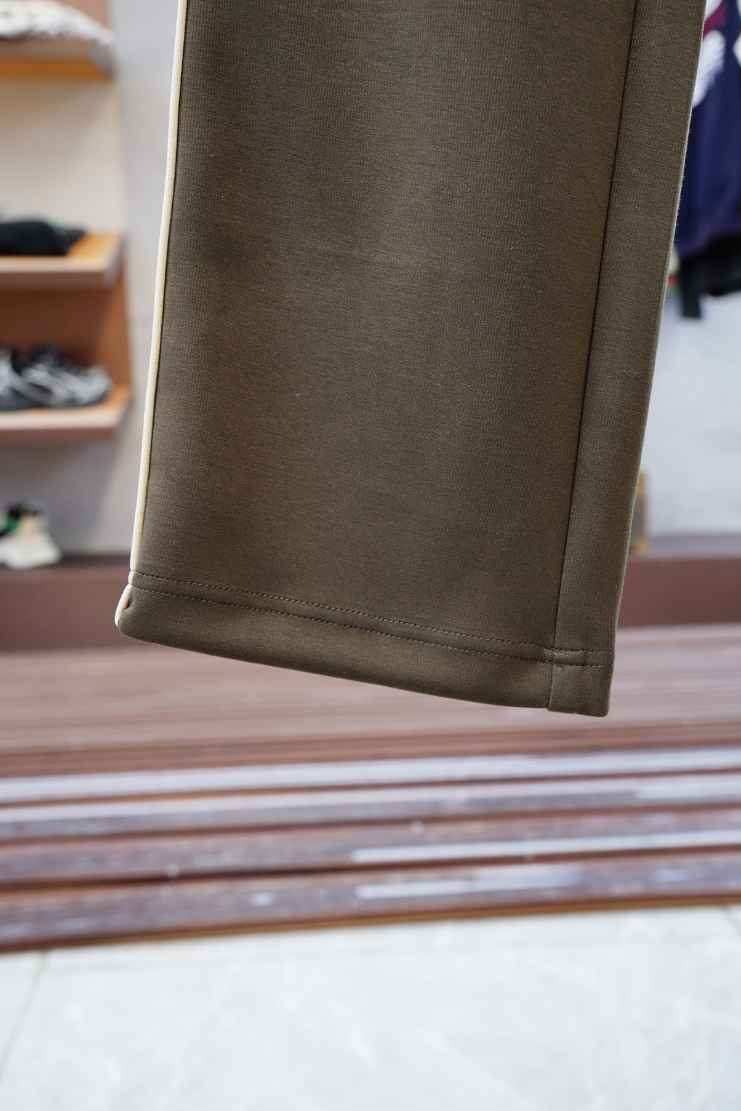 Loewe 罗意威-2025、秋冬新款，码数M-3XL，进口超细棉➕氨纶质感格外透气舒适。采用简约修身版