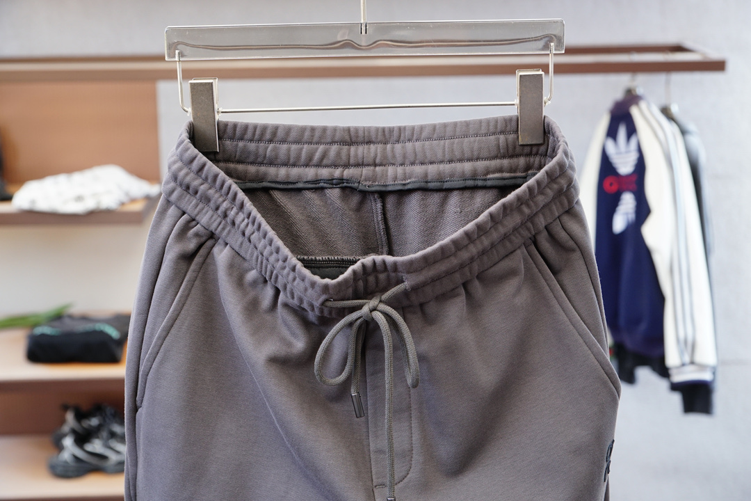 Algo 欧跑-2025、秋冬新款，码数M-3XL，进口超细棉➕氨纶质感格外透气舒适。采用简约修身版型，