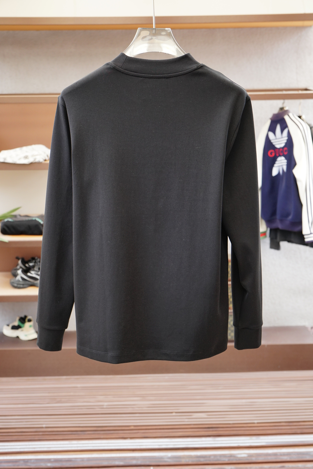 Loewe-罗意威2025秋冬新品，男士胸前经典