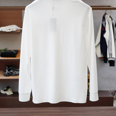 Prada 普拉达-2025秋冬系列上新💐 长袖Polo 衬衫,奢华经典元素设计!采用舒适透气针织面料🔥 Prada 普拉达-2025秋冬系列上新💐 长袖Polo 衬衫,奢华经典元素设计!采用舒适透气针织面料🔥
