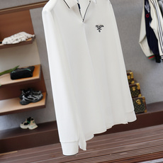 Prada 普拉达-2025秋冬系列上新💐 长袖Polo 衬衫,奢华经典元素设计!采用舒适透气针织面料🔥 Prada 普拉达-2025秋冬系列上新💐 长袖Polo 衬衫,奢华经典元素设计!采用舒适透气针织面料🔥