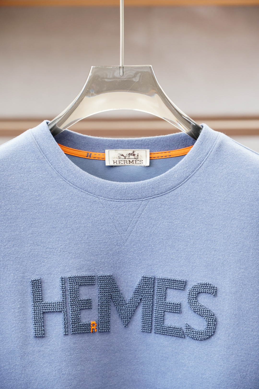 爱马仕家·Hermes-2025秋冬新款圆领套头卫衣采用进口高支数羊毛混纺面料，立挺有型经典品牌logo