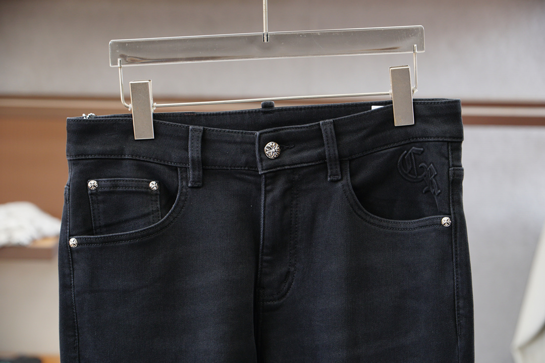 克罗心/新款来袭🔥早秋新款新款休闲裤牛仔裤，高端定制系列。进口高密度纯棉加沙洗工艺舒适柔软亲肤，笔挺不易