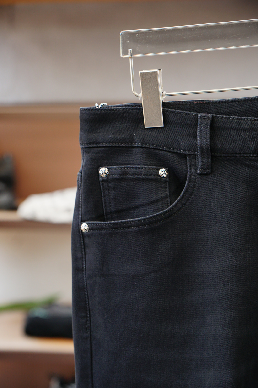 克罗心/新款来袭🔥早秋新款新款休闲裤牛仔裤，高端定制系列。进口高密度纯棉加沙洗工艺舒适柔软亲肤，笔挺不易