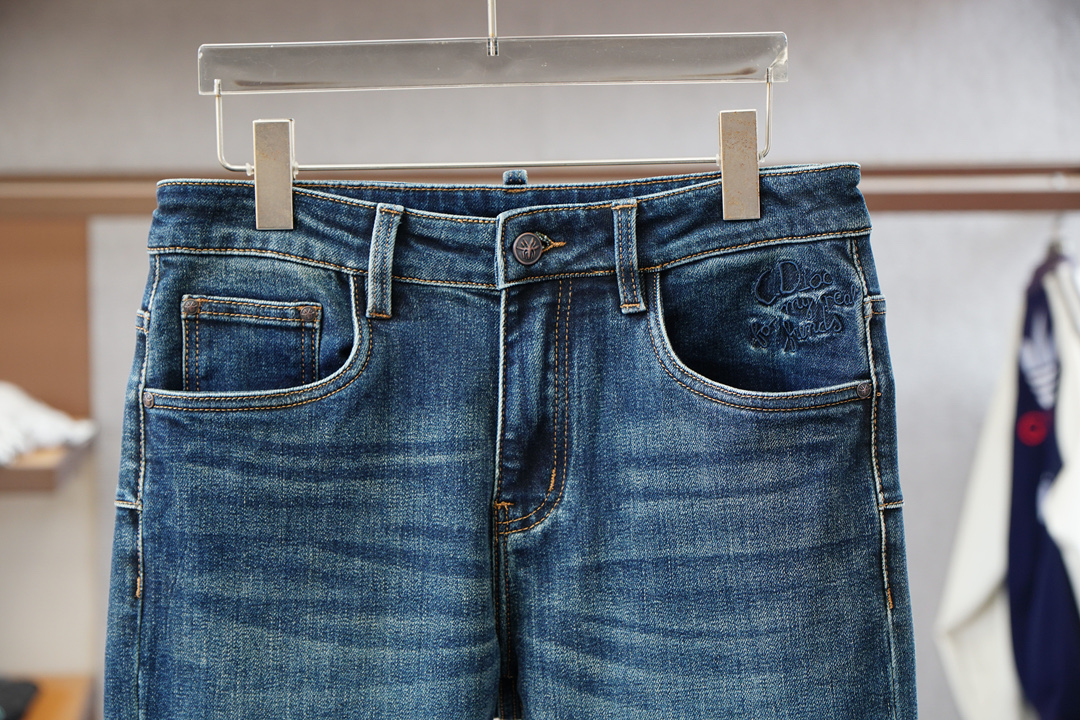 Dior迪奥/新款来袭🔥早秋新款新款休闲裤牛仔裤，高端定制系列。进口高密度纯棉加沙洗工艺舒适柔软亲肤，笔