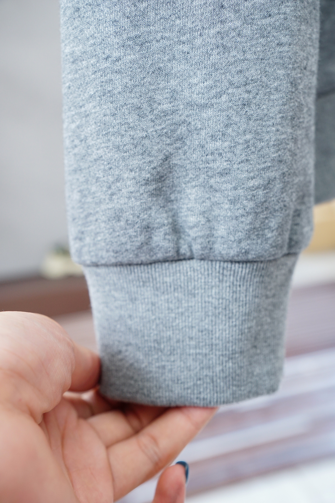 Prada普拉达-2025秋冬新品休闲套装！简单大方连帽专柜定制刺绣logo设计 工艺设计！干净利落剪裁