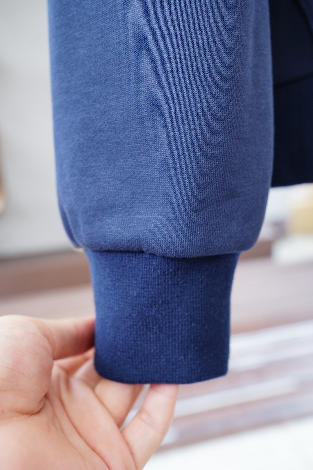 Prada普拉达-2025秋冬新品休闲套装！简单大方连帽专柜定制刺绣logo设计 工艺设计！干净利落剪裁