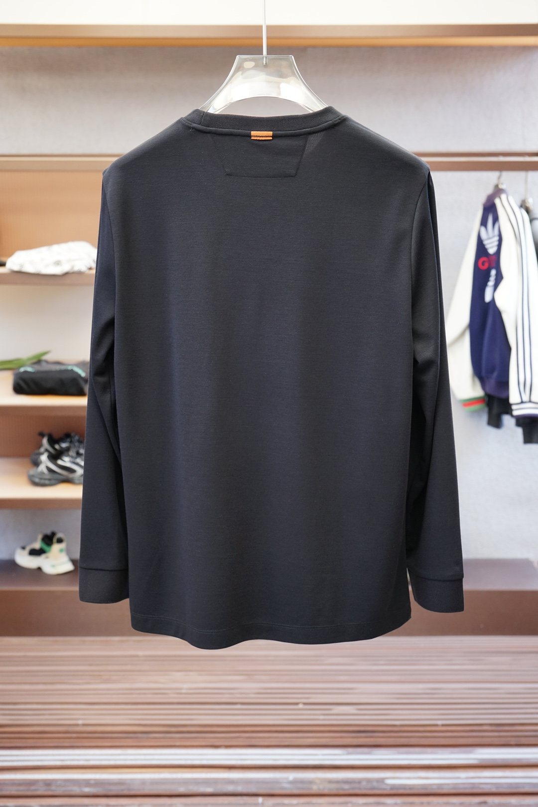 F/W25 秋冬新品ZEGNA 杰尼亚男士超细羊毛加针织圆领衫单穿打底必备-颜色: 黑色 灰色尺码: 4
