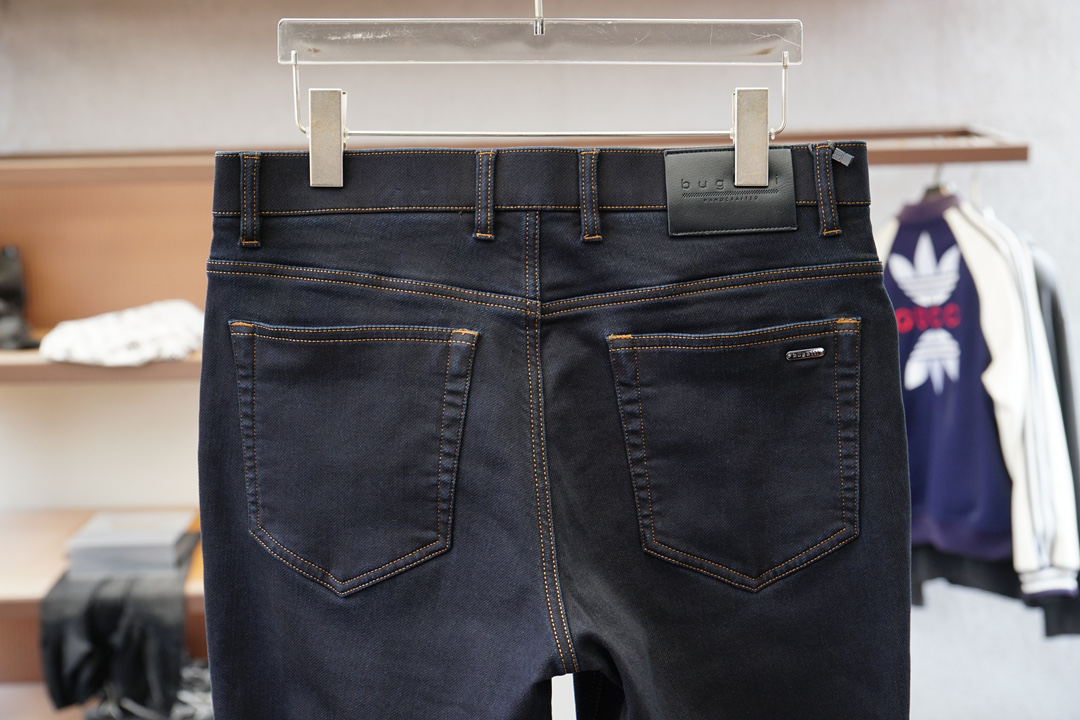 BUGATTI-新款来袭🍌2025早秋新款新款休闲裤牛仔裤，高端定制系列。进口高密度纯棉加沙洗工艺舒适柔