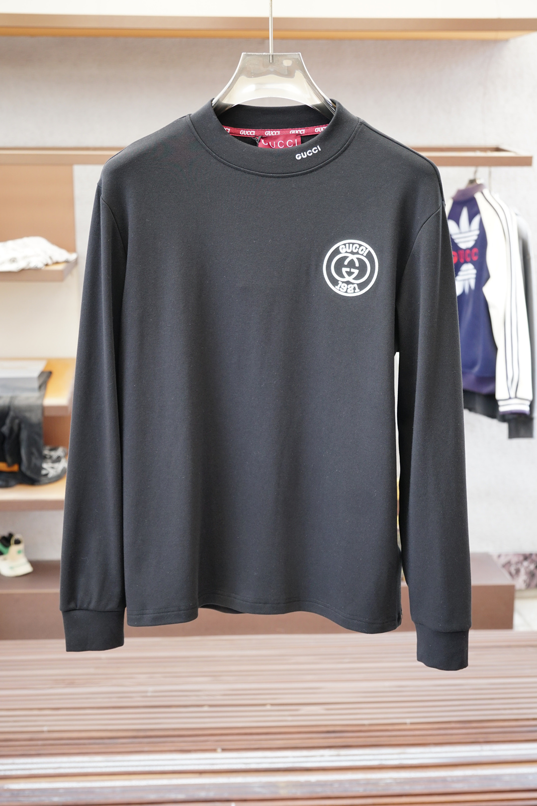 -Gucci-古奇/2025秋季打底系列新品🍐男士圆领长袖🌽奢华品牌字母LOGO标识标注👍🏼上身就能体会