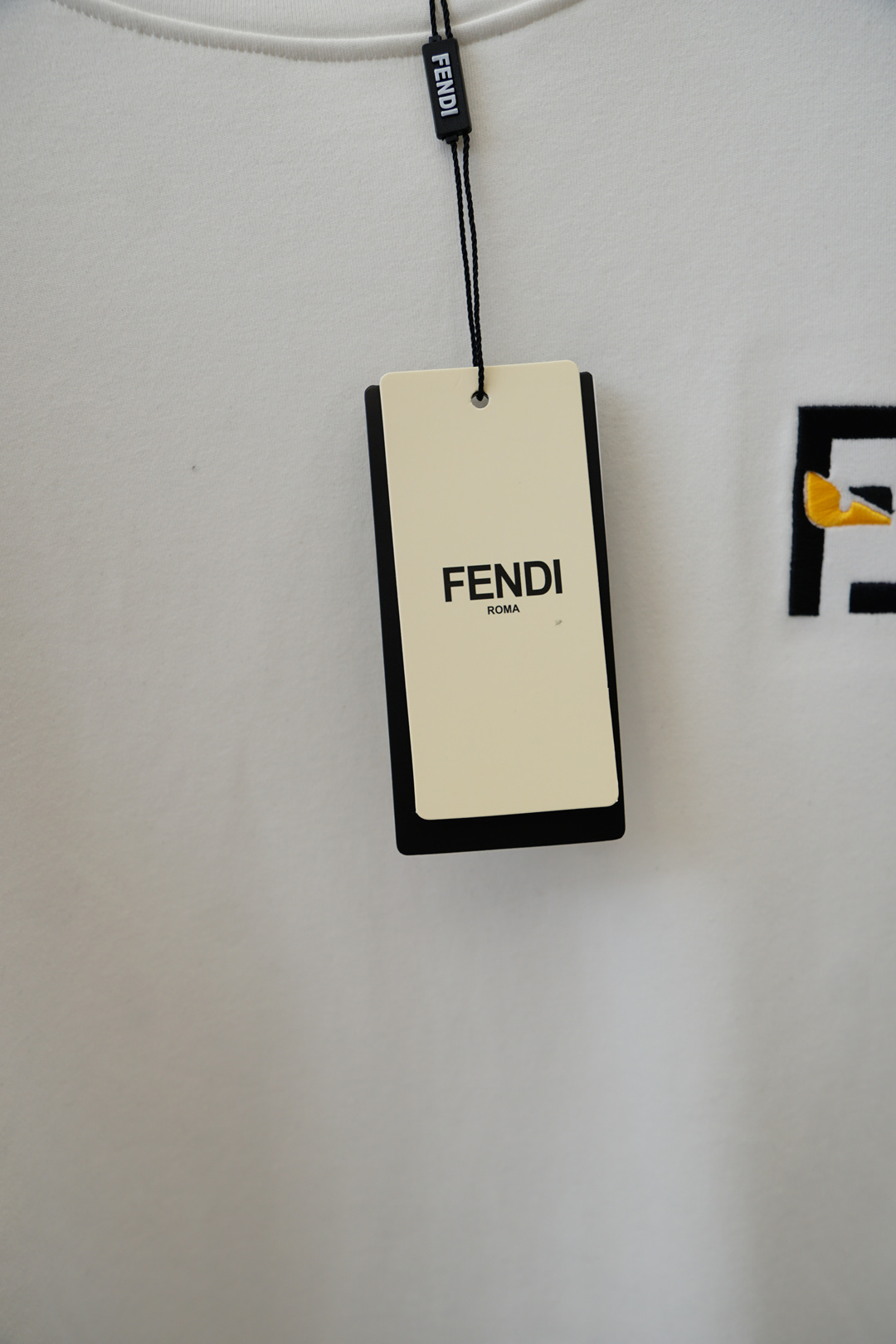 -Fendi芬迪-2025秋季打底系列新品🍐男士圆领长袖🌽奢华品牌字母LOGO标识标注👍🏼上身就能体会这