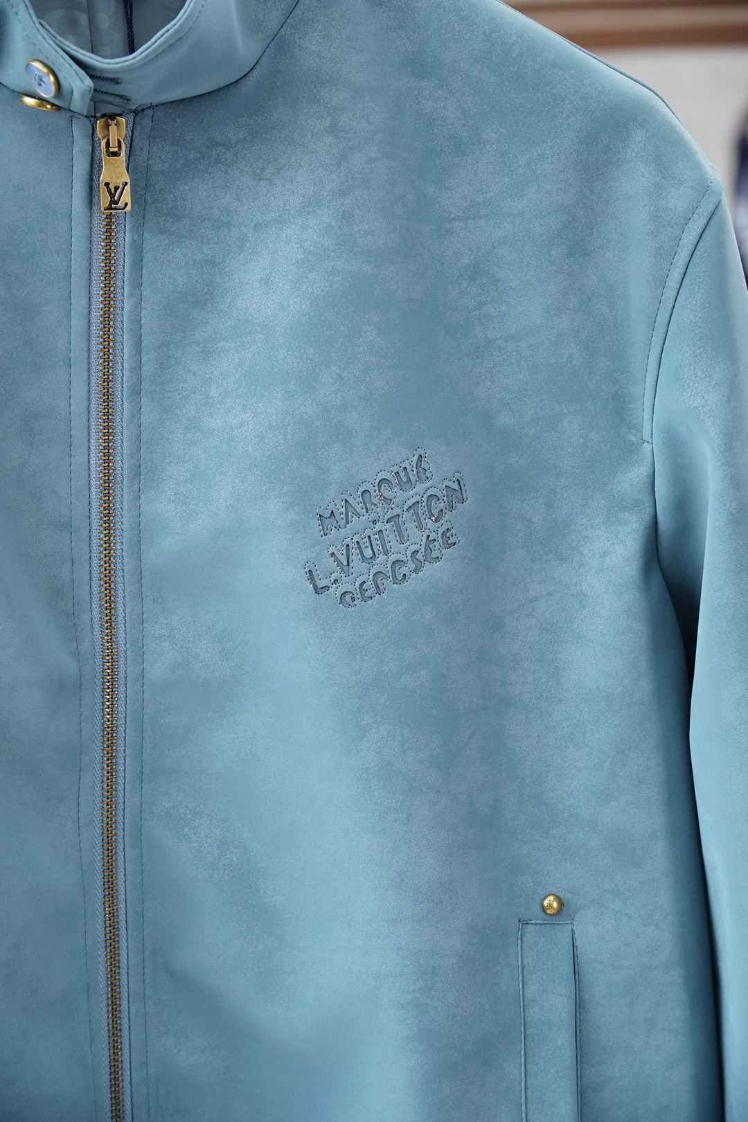 LV驴家2025SS早秋新款麂皮绒占领夹克，男士经典字母皮衣夹克外套！贸易公司渠道稀出，领先官网发售！男