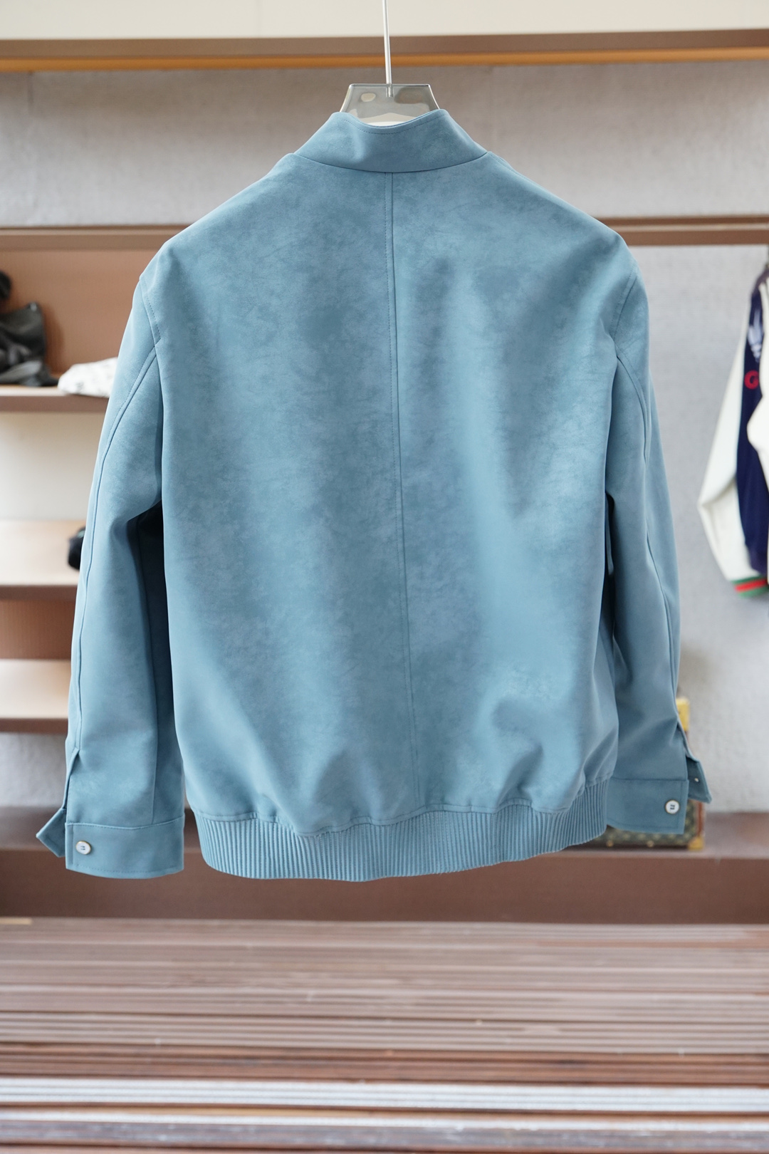 LV驴家2025SS早秋新款麂皮绒占领夹克，男士经典字母皮衣夹克外套！贸易公司渠道稀出，领先官网发售！男