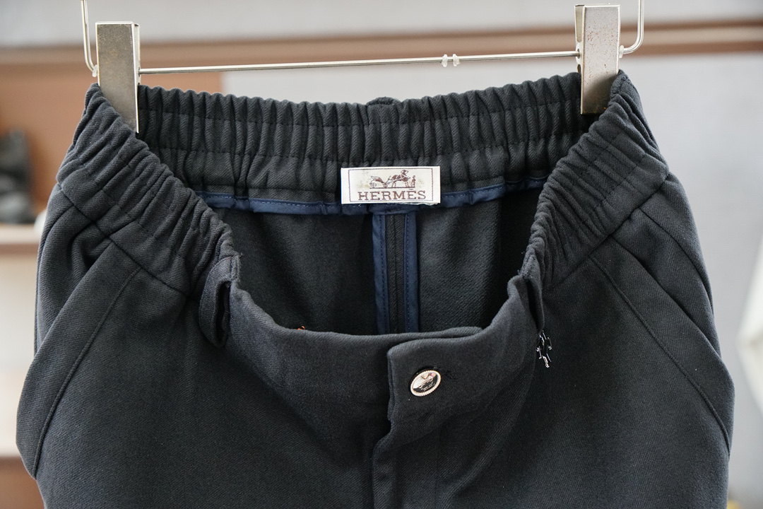 爱马仕-HERM2025秋冬羊毛裤 最新经典系列男士羊毛休闲裤！采用客供面料，柔软细腻，手感绝佳！品牌格
