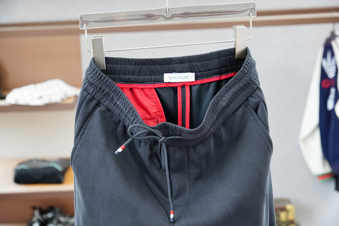 蒙口-2025 秋冬男士休闲裤🔥超细纯棉面料休闲裤，最新款上身版型无敌正！绝对可以闭眼收的一款此款裤子非