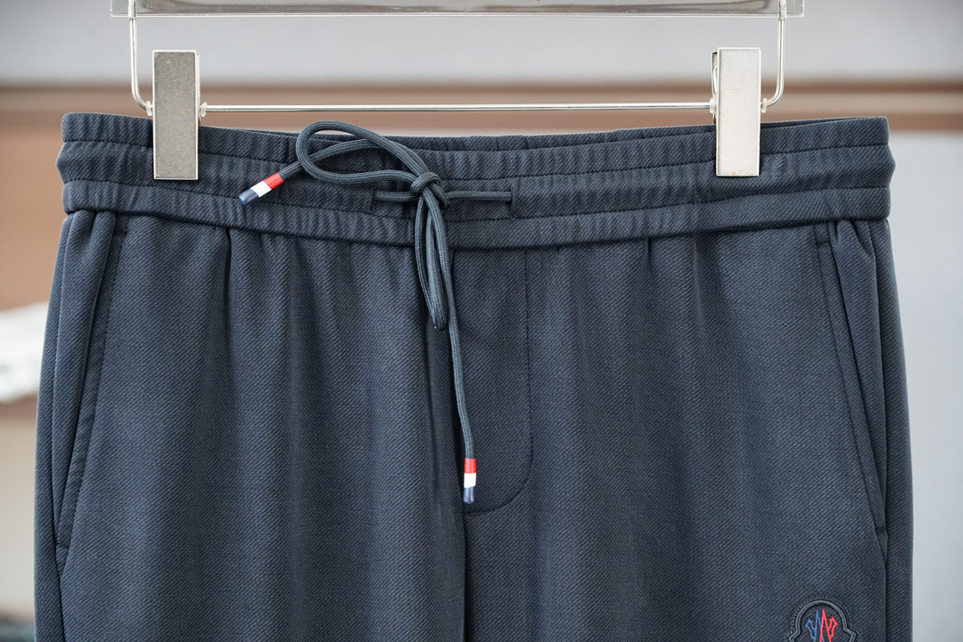 蒙口-2025 秋冬男士休闲裤🔥超细纯棉面料休闲裤，最新款上身版型无敌正！绝对可以闭眼收的一款此款裤子非