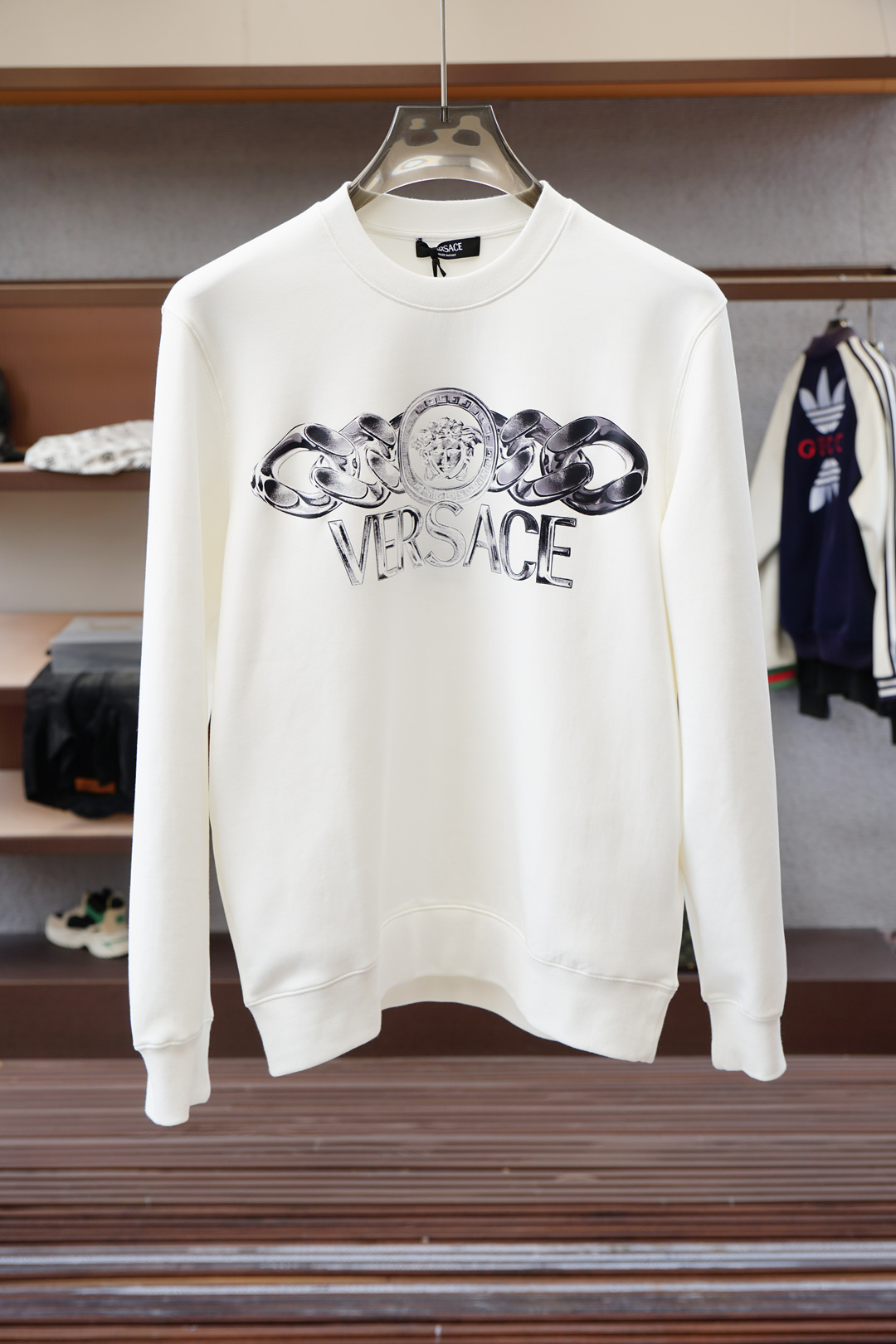 2025秋冬系列上👾Versace-范思哲-套头圆领卫衣 纯色LOGO搭配刺绣🪡大标 高端大气经典系列，