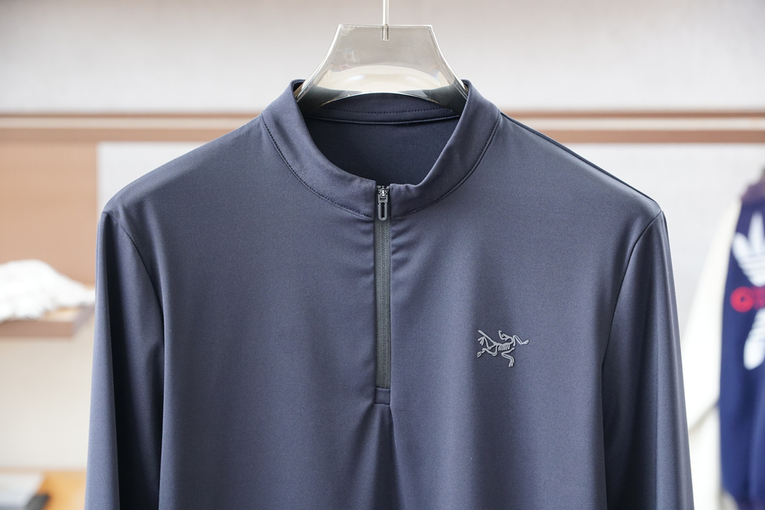 始祖鸟/2025秋冬系列上新🍉 长袖Polo 衬衫，奢华经典元素设计！采用舒适透气针织面料🔥属于入柜级别