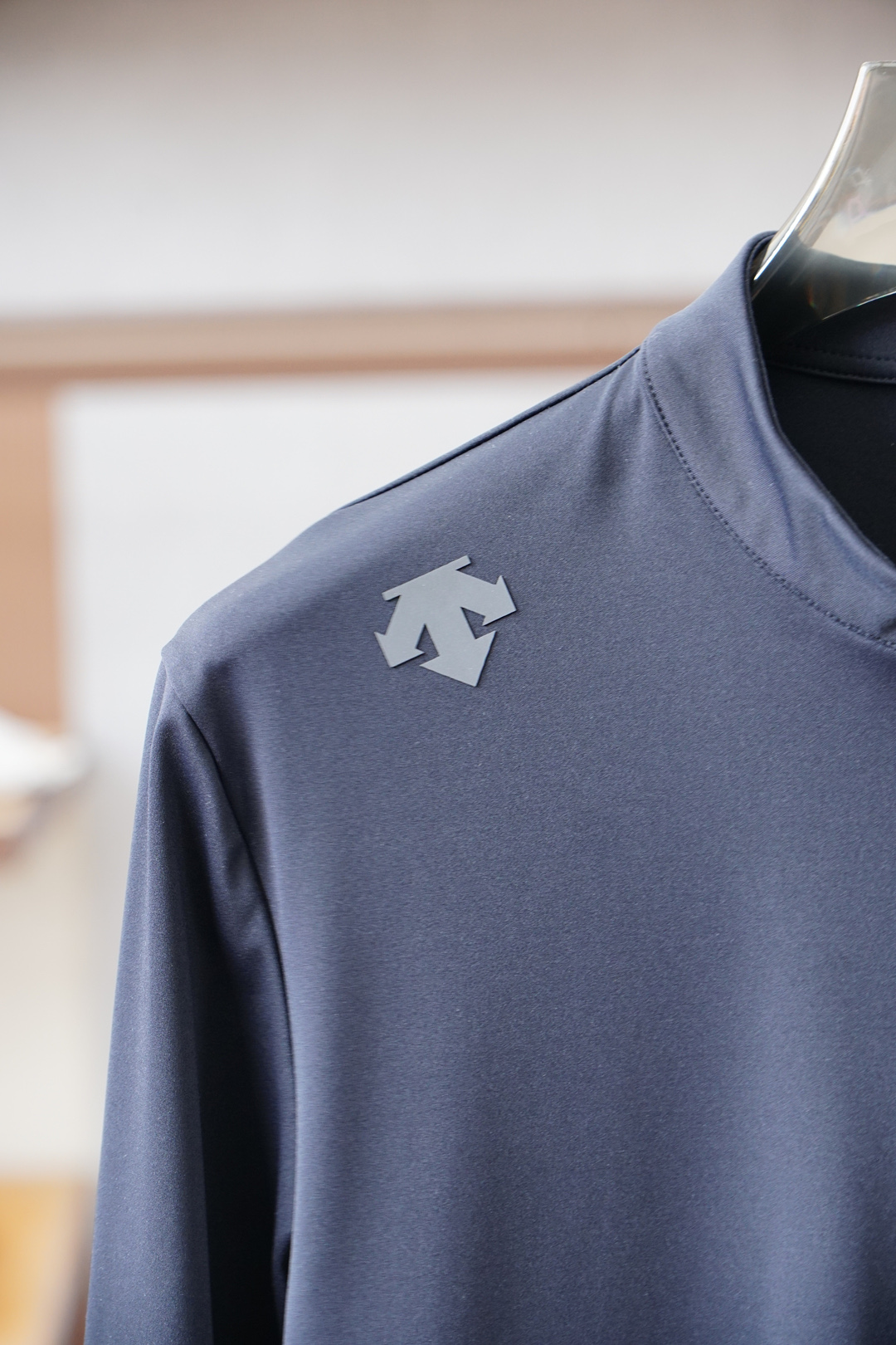 迪桑特-2025秋冬系列上新🍉 长袖Polo 衬衫，奢华经典元素设计！采用舒适透气针织面料🔥属于入柜级别