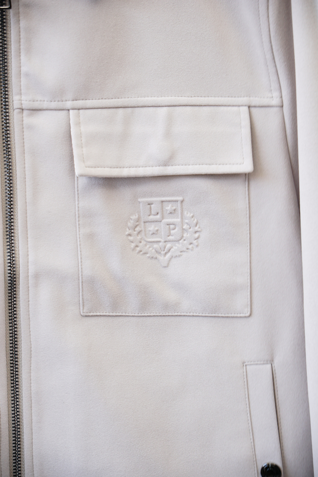lP🆕-2025SS早秋新款仿麂皮绒占领夹克，男士经典字母皮衣夹克外套！贸易公司渠道稀出，领先官网发售！