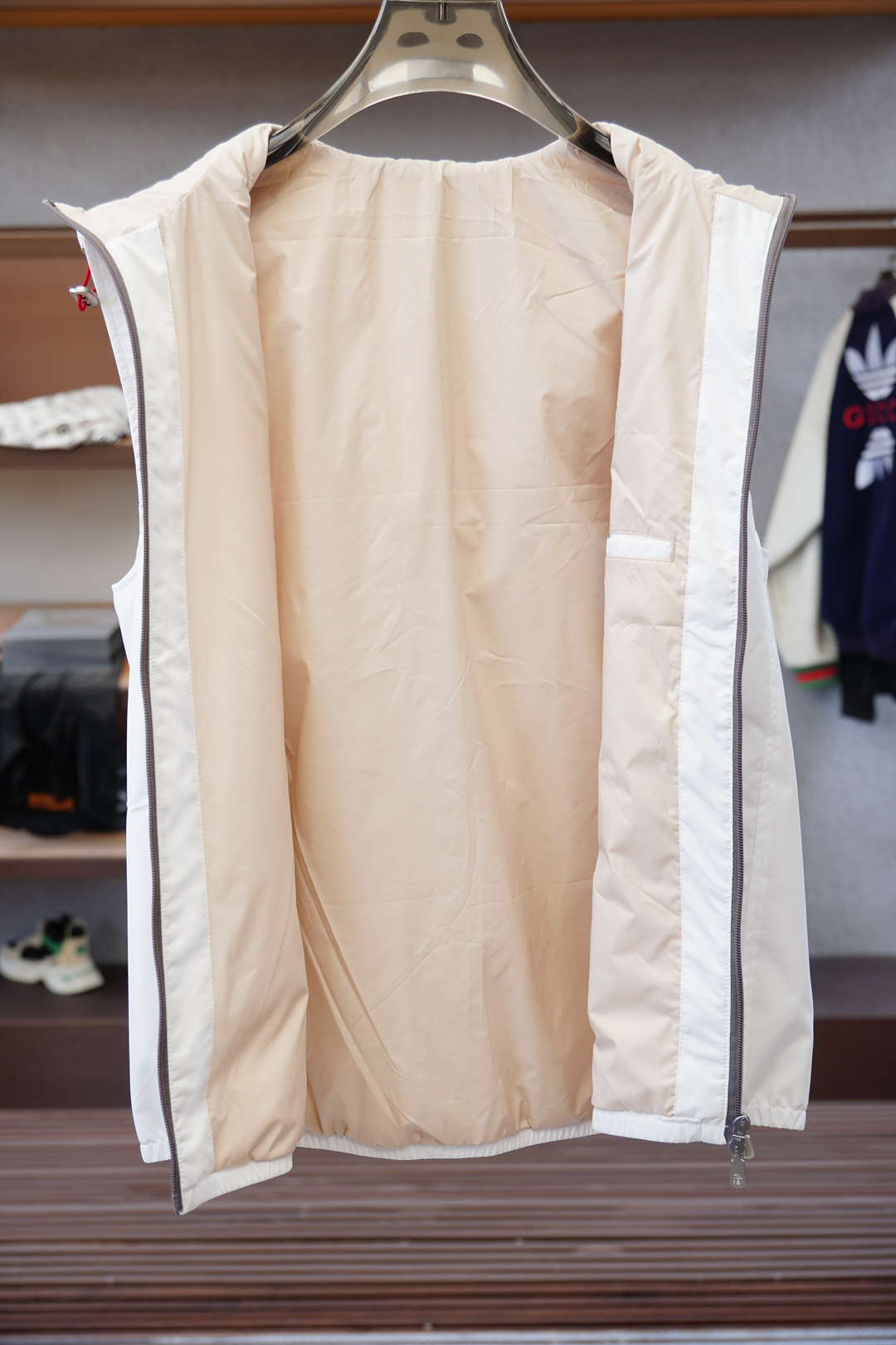 BC/布鲁提-2025年早秋男士休闲马甲外套，穿上简约干练的休闲外套，瞬间重回时髦霸气，又是活力满满的状