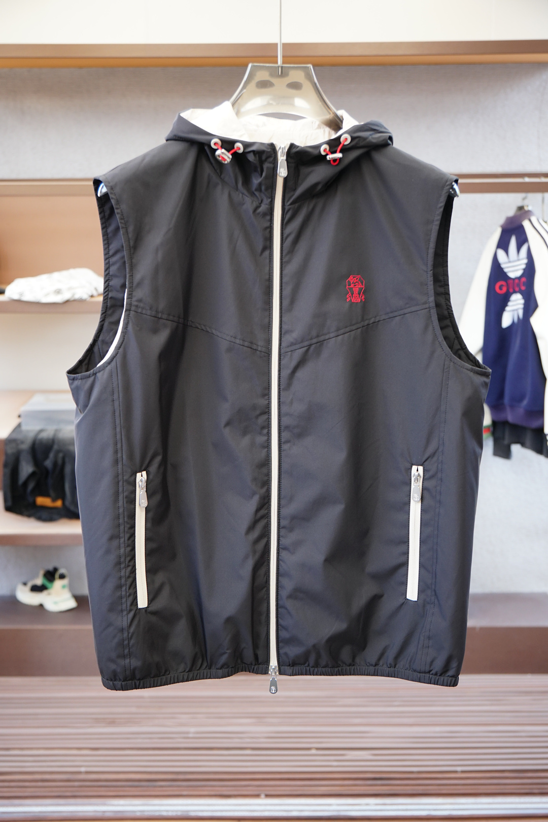 BC/布鲁提-2025年早秋男士休闲马甲外套，穿上简约干练的休闲外套，瞬间重回时髦霸气，又是活力满满的状