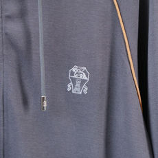 布鲁提-2025秋冬新品休闲套装!简单大方连帽专柜定制刺绣logo设计 工艺设计!干净利落剪裁 都市风十 布鲁提-2025秋冬新品休闲套装!简单大方连帽专柜定制刺绣logo设计 工艺设计!干净利落剪裁 都市风十