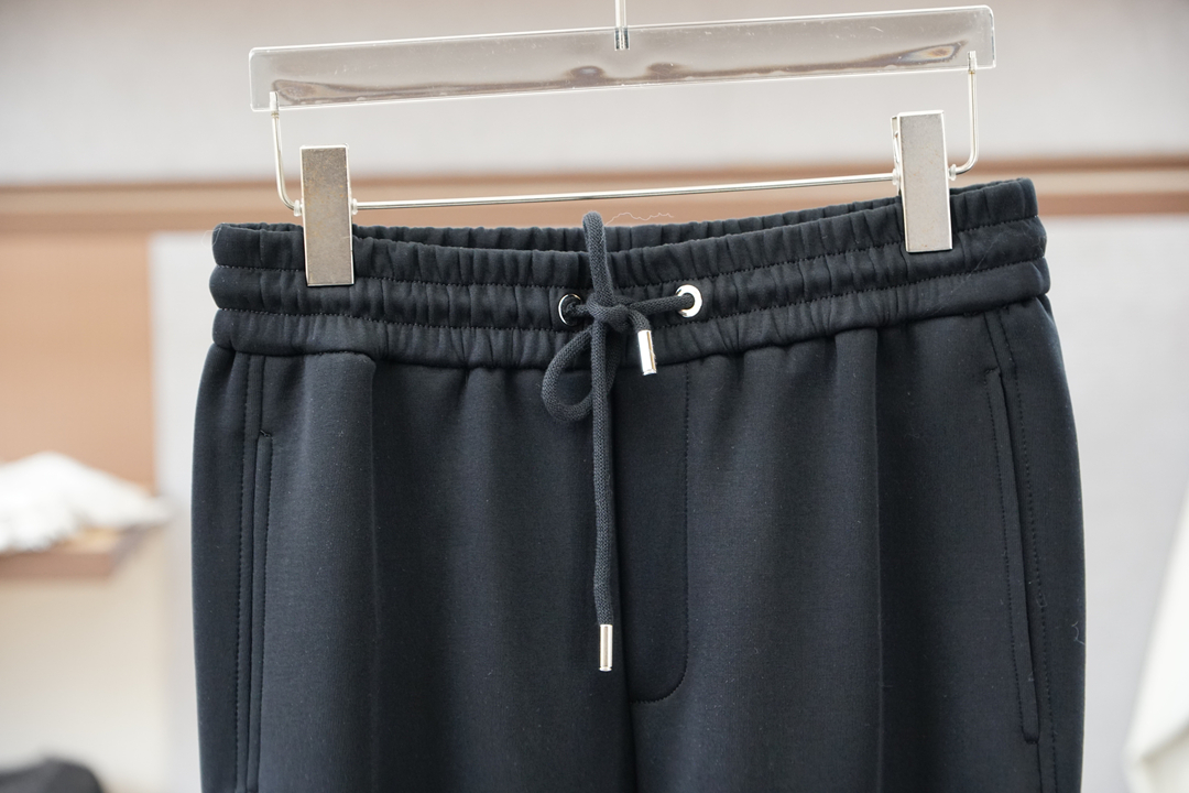 西太后-2025 秋冬男士休闲裤西瓜超细纯棉面料休闲裤，最新款上身版型无敌正！绝对可以闭眼收的一款此款裤