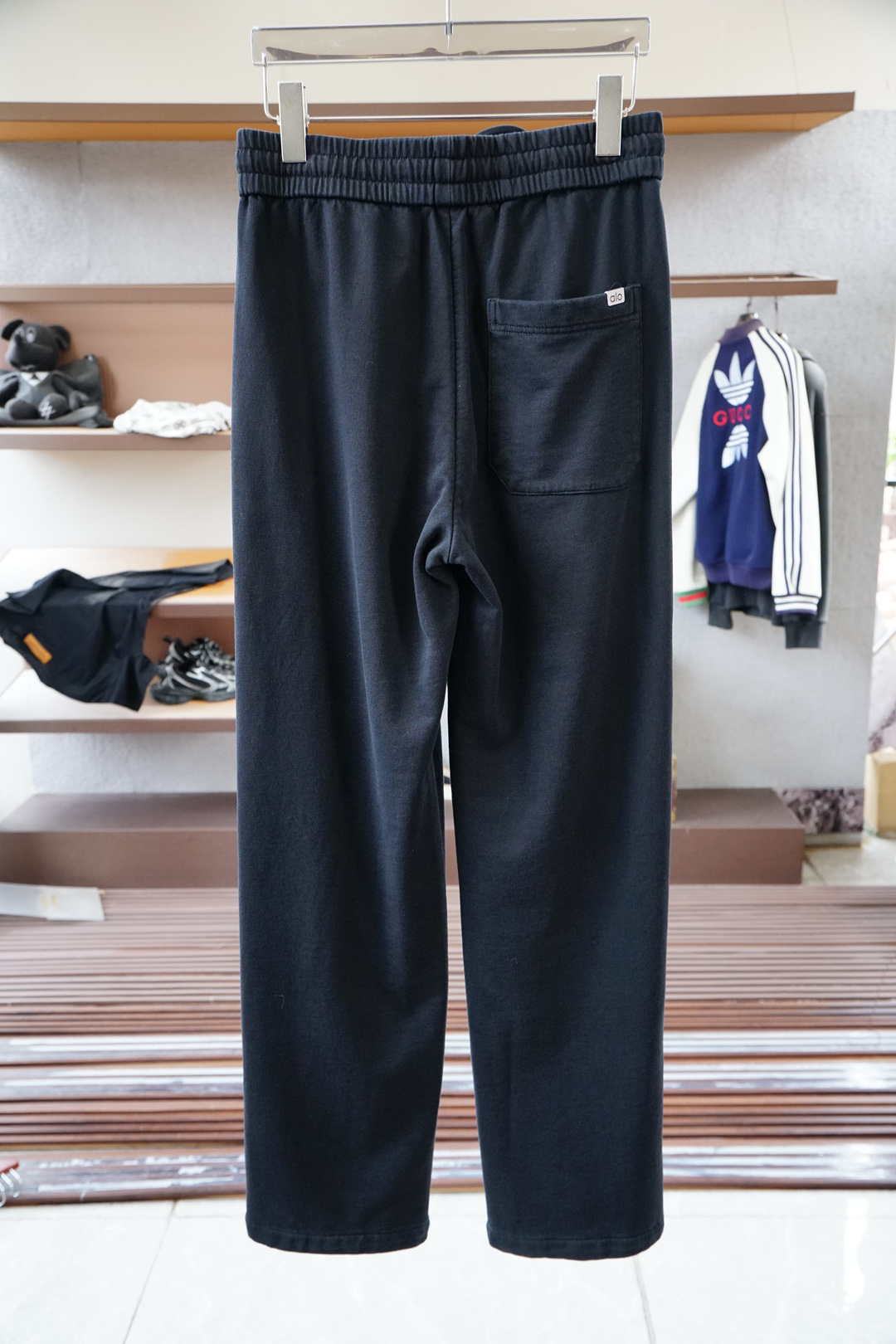 欧跑/2025 秋冬男士休闲裤西瓜超细纯棉面料休闲裤，最新款上身版型无敌正！绝对可以闭眼收的一款此款裤子