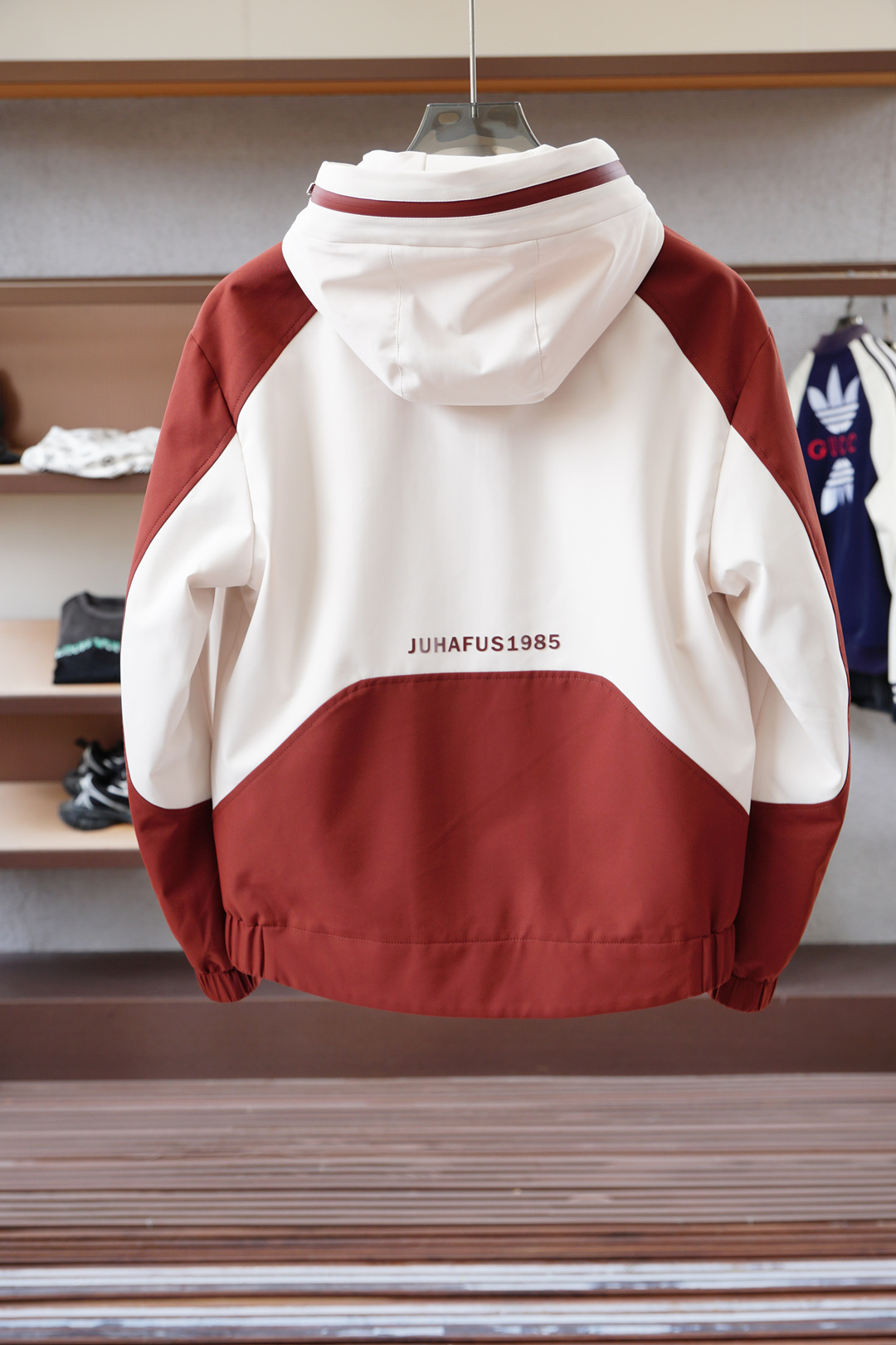 Fendi芬迪-🆕秋冬时尚开拓先锋2025 FW秋冬季新品提花外套经典的拼接时尚出彩的提花Logo选择，