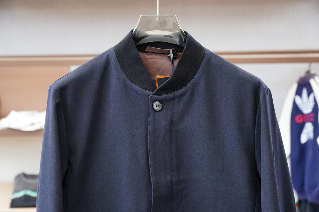 杰尼亚/2025秋季双层外套！今年的专柜新品，男士超软面料帅酷爆款 外套。时尚都市百搭款，今年必定超火爆