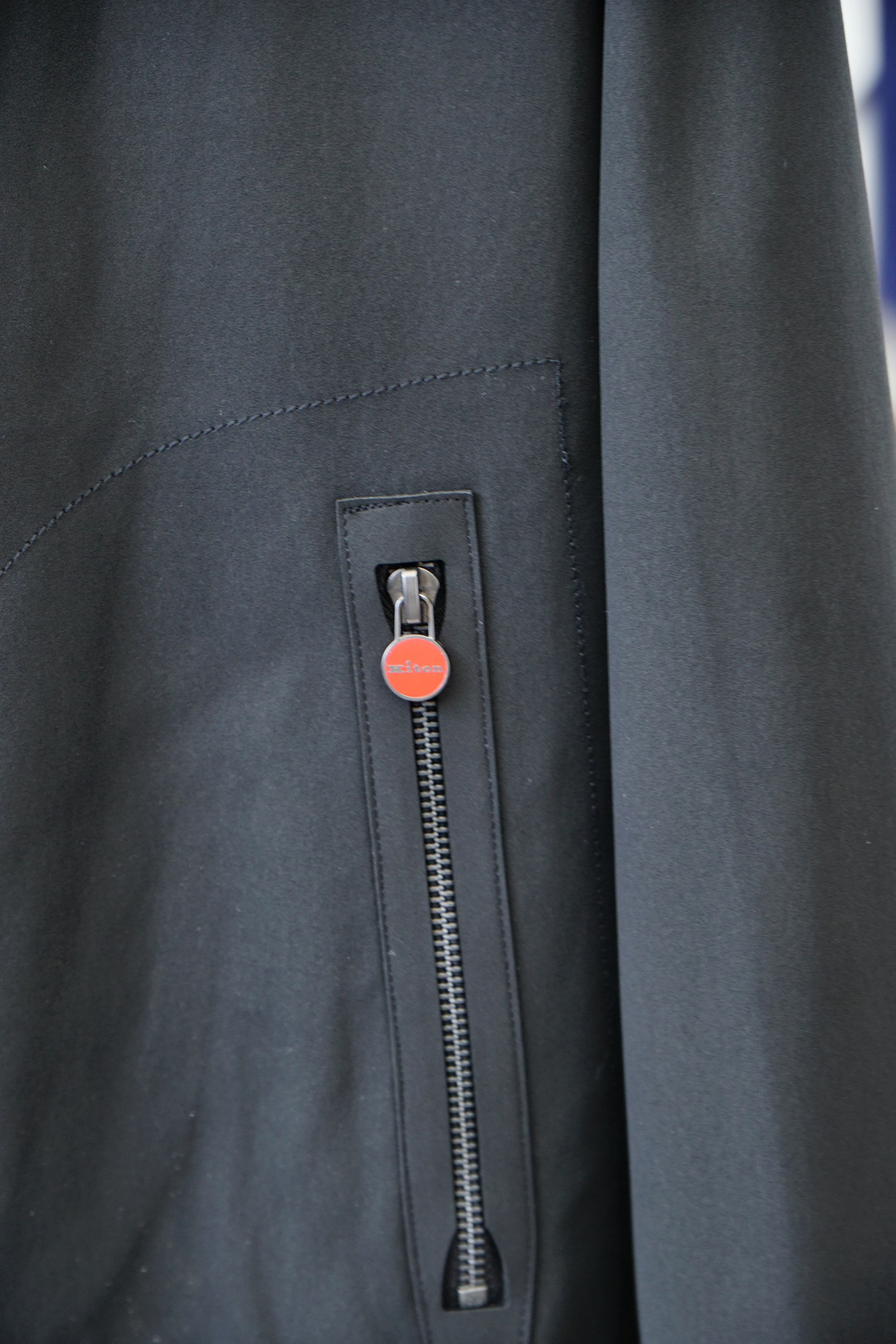 Kiton-2025秋季双层外套!今年的专柜新品,男士超软面料帅酷爆款 外套。时尚都市百搭款,今年必定超