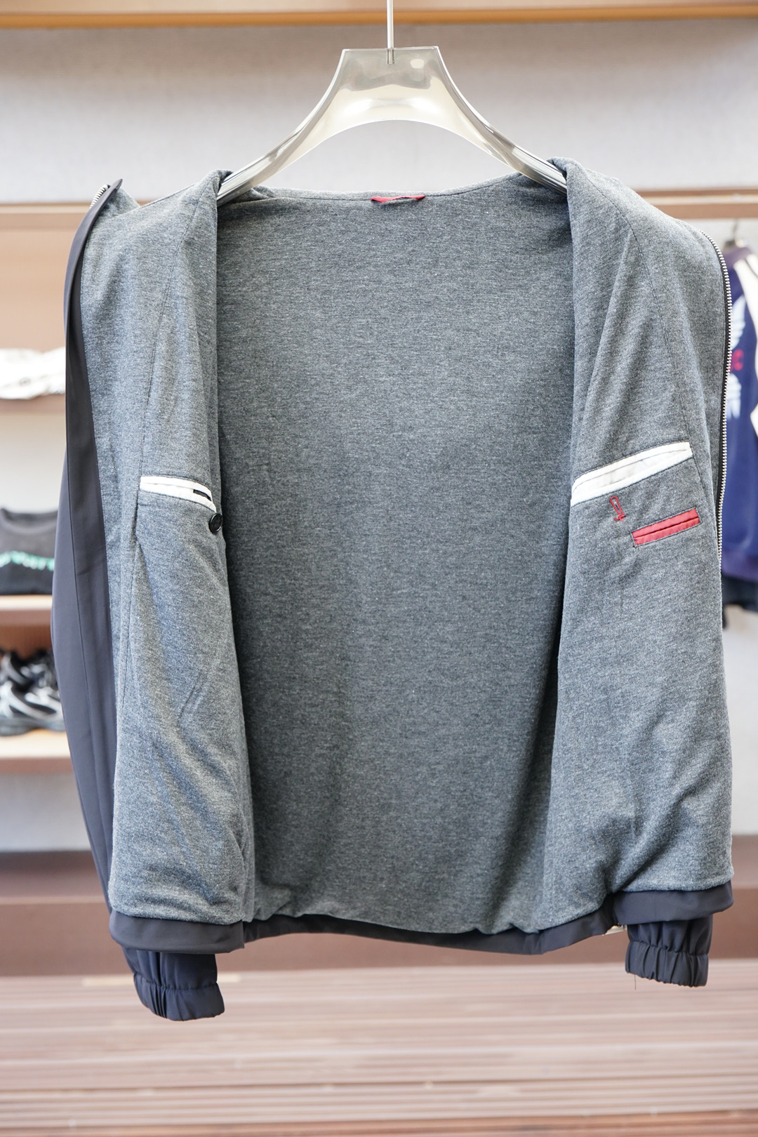 BC-2025男士秋冬新款时尚休闲立领连帽-高级感满满的一款外套，胸前刺绣/设有品牌开模定制五金拉链头、