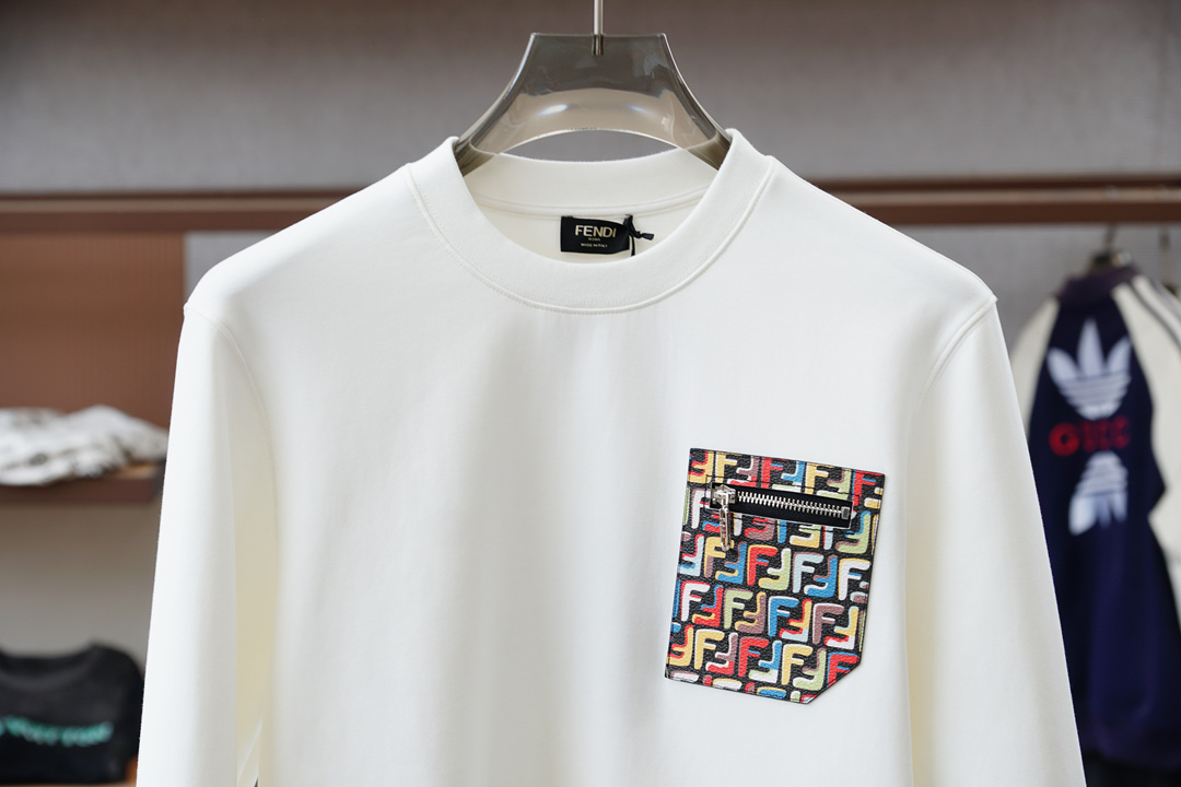 2025秋冬系列上👾Fendi芬迪-套头圆领卫衣 纯色LOGO搭配刺绣🪡大标 高端大气经典系列，经典圆领